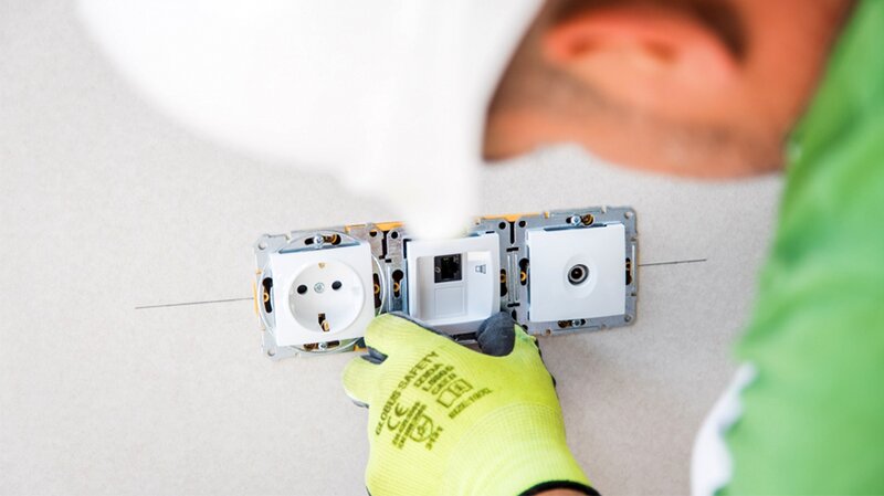 Profi Electric Construction - Servicii complete de instalatii electrice